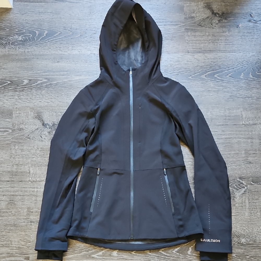 lululemon athletica Cross Chill Jacket size 6